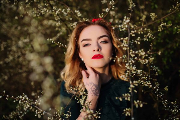 What Are the Must-Have Features in an Organic Cotton Business Suit?